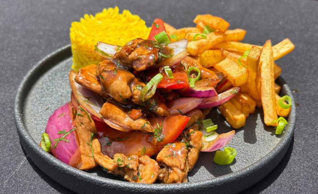 conejo-saltado-1892x1156-receta_cuniandco